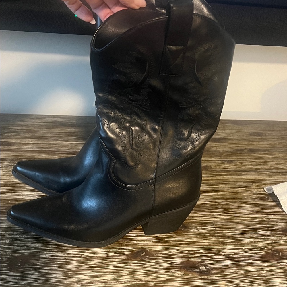 Black Leather Western Boots